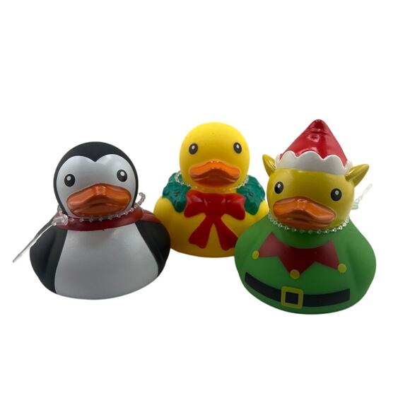 Target Bullseye Playground 2024 Set of 3 Christmas Rubber Ducks - Picture 1 of 2